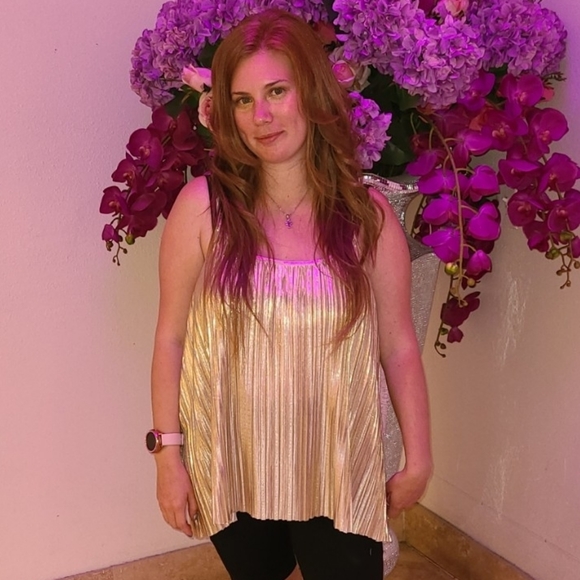 H&M Sparkly Gold Tank Top - Picture 14 of 17